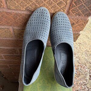 ECCO Felicia Perforated Navy Nubuck Leather Flats Slip On Wedge Shoes 9 40